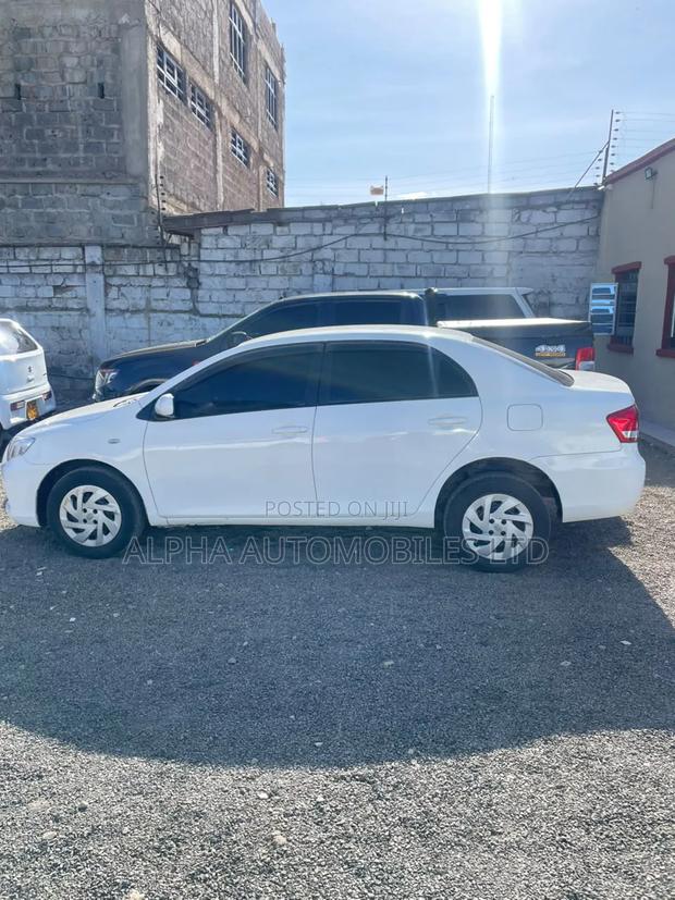 Toyota Axio 2009 White