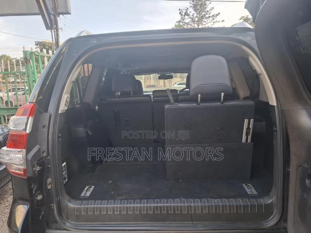 Toyota Land Cruiser Prado 2009 Black