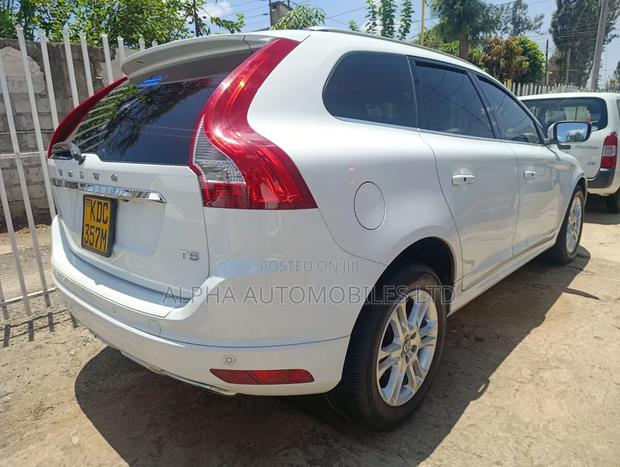 Volvo XC60 2013 White