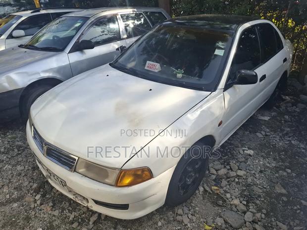 Mitsubishi Lancer 1997 White