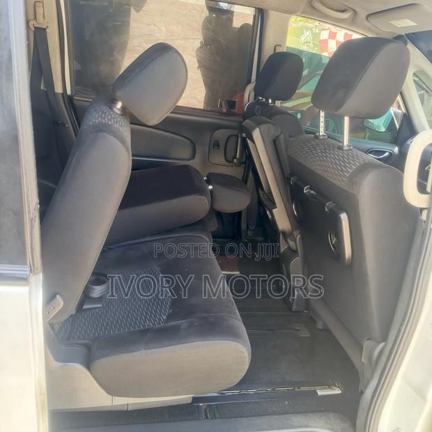 Nissan Serena 2012 White