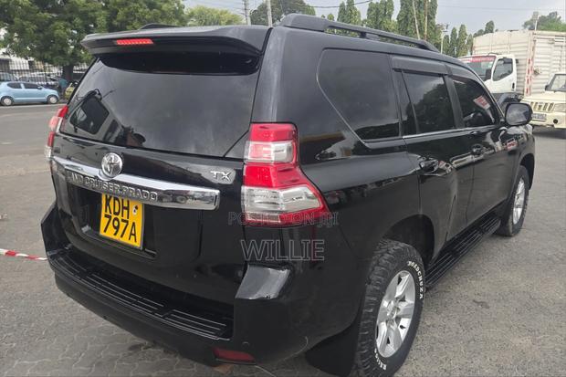 Toyota Land Cruiser Prado 2015 Black