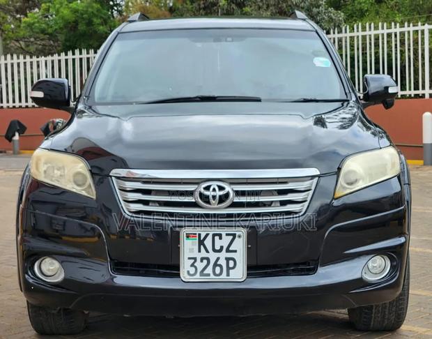 Toyota Vanguard 2013 Black