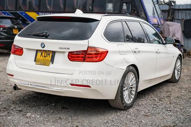 BMW 320i 2014 White