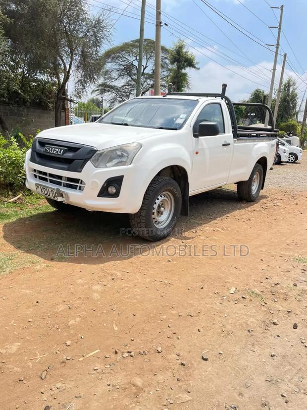 Isuzu D-MAX 2019 White
