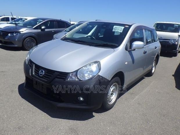 Nissan 100 2019 Silver