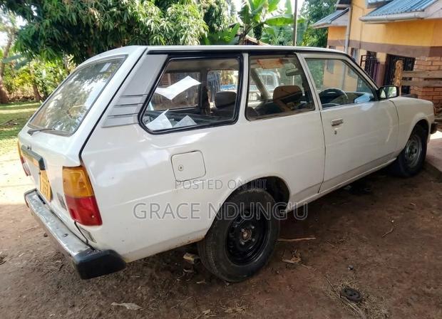 Toyota Corolla 1997 White