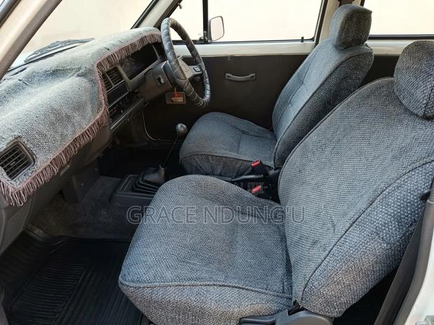 Toyota Corolla 1997 White