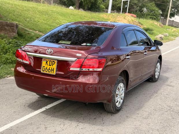 Toyota Premio 2017 Maroon