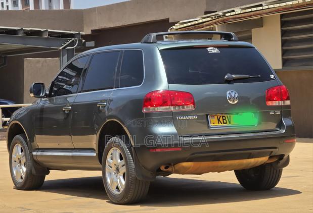 Volkswagen Touareg 2006 Gray