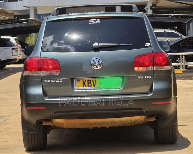 Volkswagen Touareg 2006 Gray