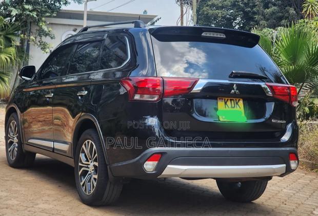 Mitsubishi Outlander 2015 Blue