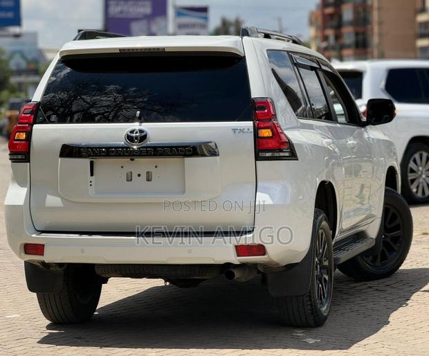 Toyota Land Cruiser Prado 2.7 2020