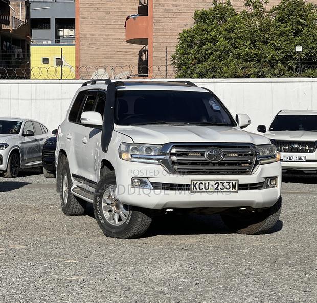 Toyota Land Cruiser 4.6 V8 VX-R 2012 White