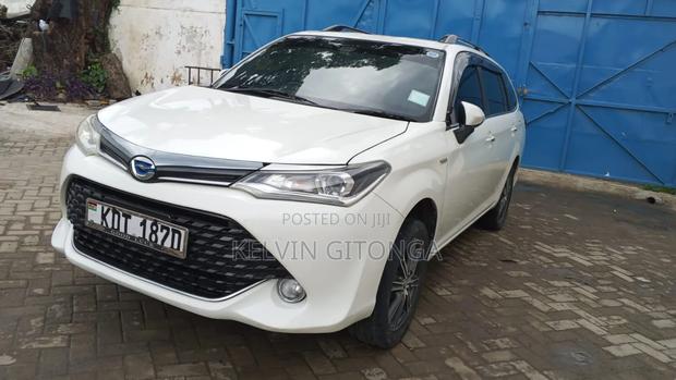 Toyota Corolla Fielder 2019 White