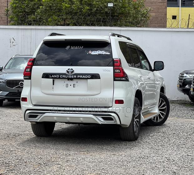 Toyota Land Cruiser Prado 2.7 2021 White