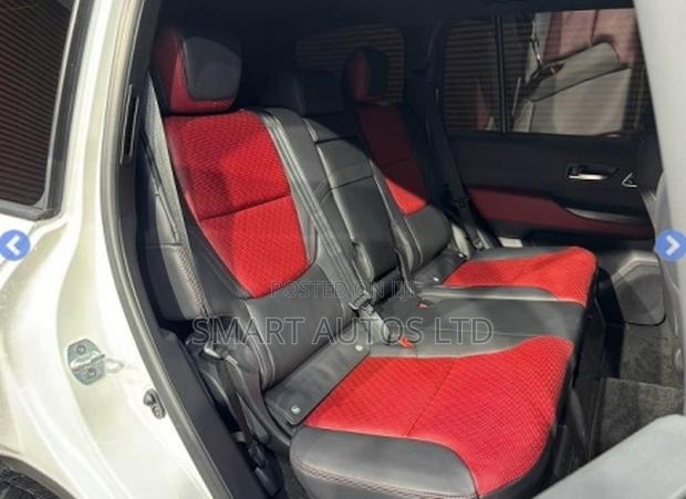 Toyota Land Cruiser LC300 2023 Off white