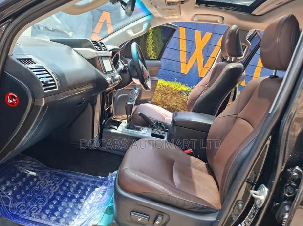 Toyota Land Cruiser Prado 2017 Black