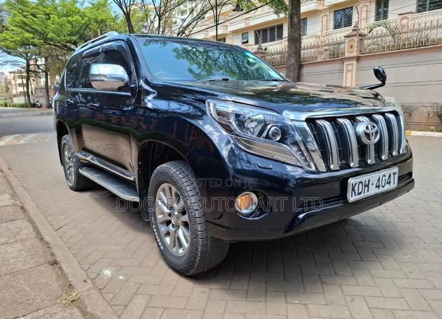 Toyota Land Cruiser Prado 2017 Black