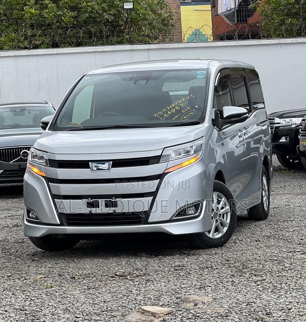 Toyota Voxy Hybrid V 2WD 7-Seater 2020 Silver