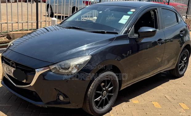 Mazda Demio 2016 Blue