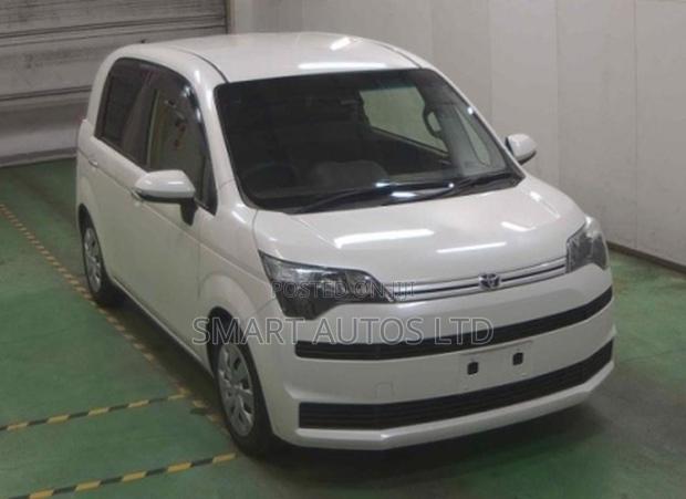 Toyota Spade 2019 Pearl