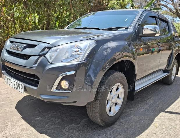 Isuzu D-MAX 2022 Gray