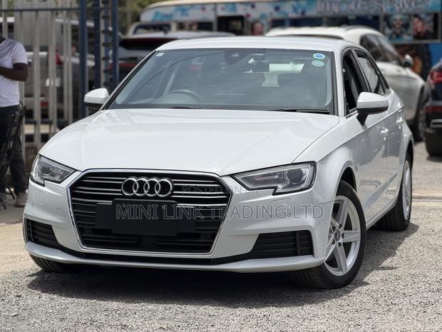 Audi A3 2.0T Premium FWD Convertible 2019 Off white