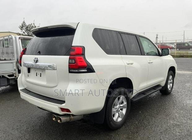Toyota Land Cruiser Prado 2.7 2020 White