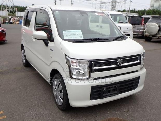 Suzuki Wagon R 2019 White
