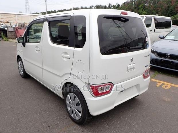 Suzuki Wagon R 2019 White