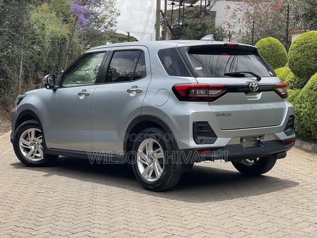 Toyota Raize 2019 Silver