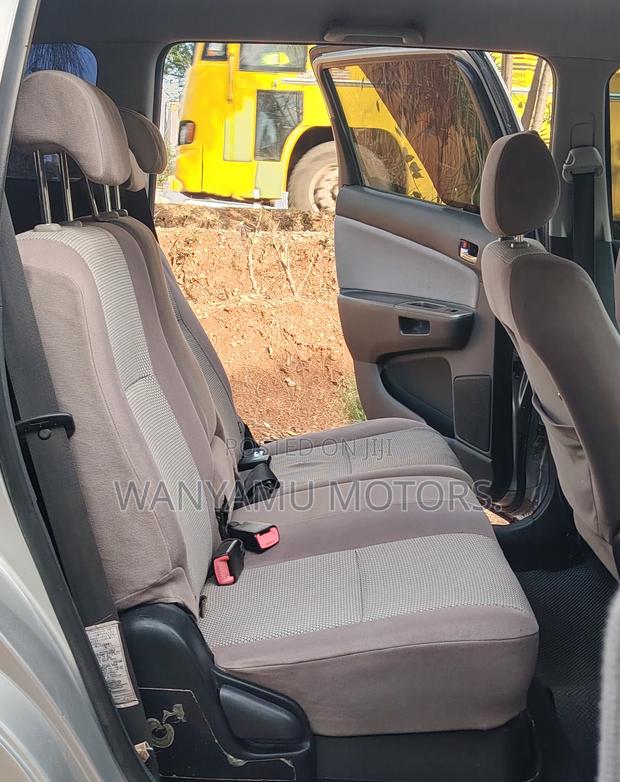 Toyota Wish 2009 Silver