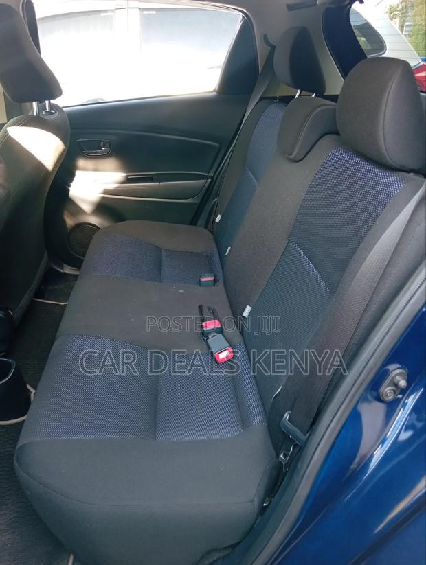 Toyota Vitz 1.0 FWD 5dr 2017 Blue