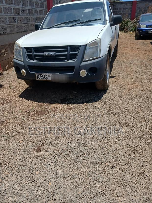 Isuzu D-MAX 2014 White