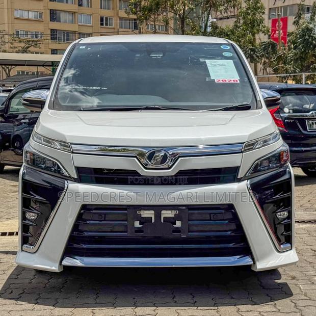 Toyota Voxy 2020 White