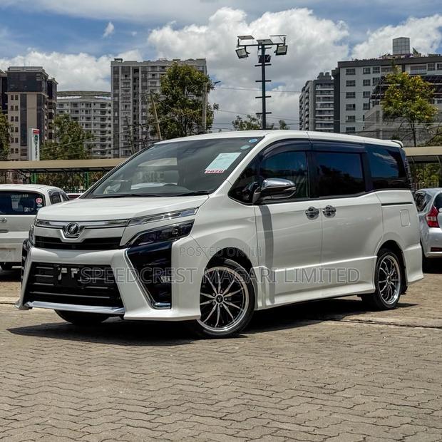 Toyota Voxy 2020 White