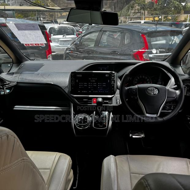 Toyota Voxy 2020 White