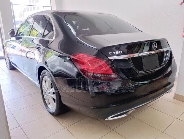 Mercedes-Benz C180 2018 Black