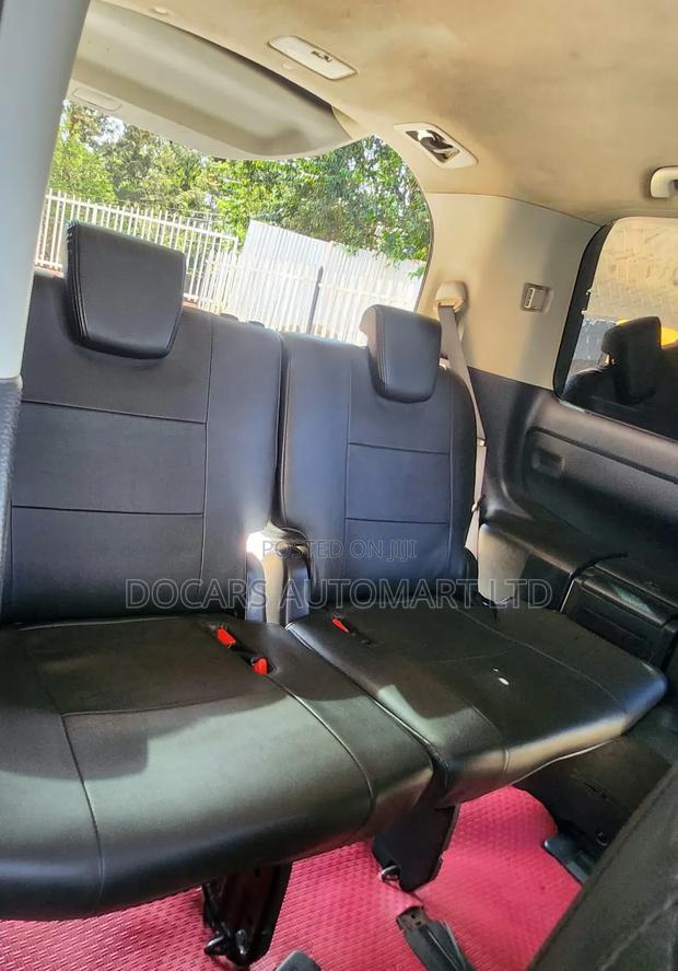 Toyota Noah 2016 Burgundy