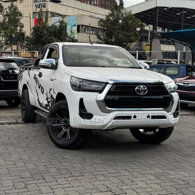 Toyota Hilux Revo Single Cab Deisel 2.4 RWD 2020 White