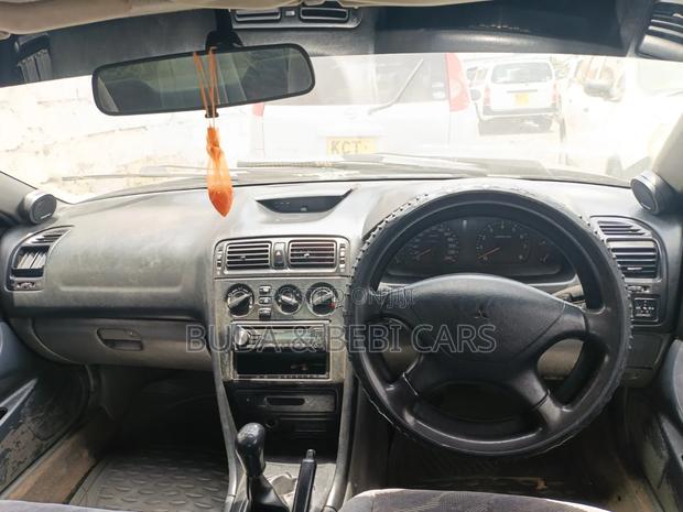 Mitsubishi Galant SW 1998 Green