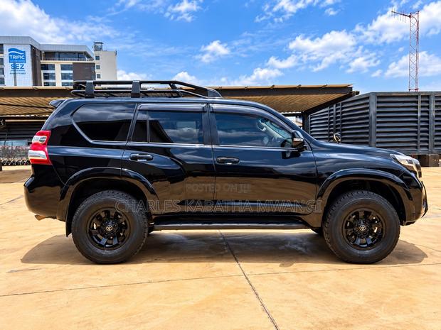 Toyota Land Cruiser Prado 2.7 i 2010 Black