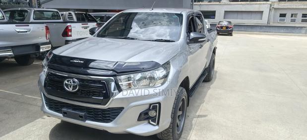 Toyota Hilux 2019 Silver
