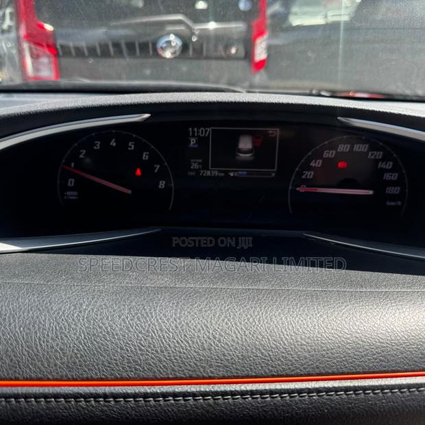 Toyota Sienta 2019 Red