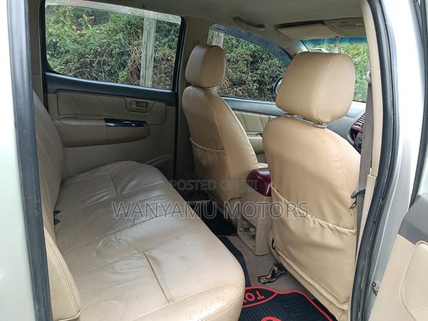 Toyota Hilux 2014 Silver
