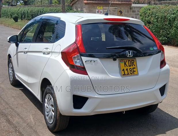 Honda Fit 2017 Pearl