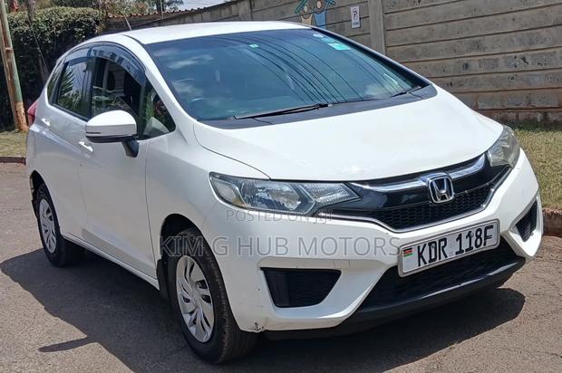 Honda Fit 2017 Pearl
