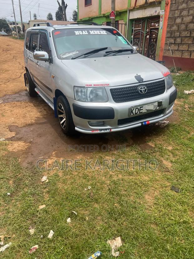 Toyota Succeed SV Premium 2014 Silver