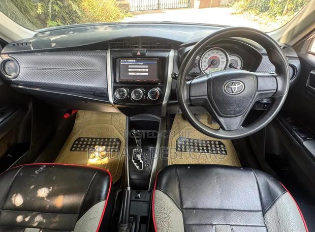 Toyota Corolla Fielder 2012 Silver